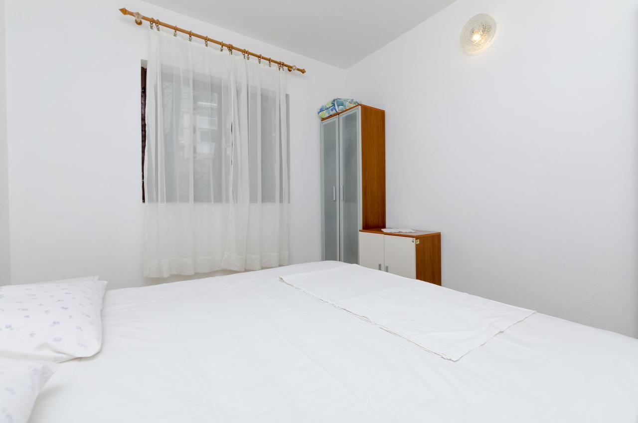 Apartments Tonin Ivan Dolac Exterior photo