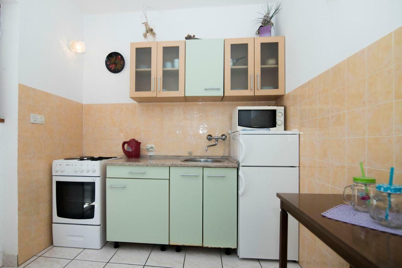 Apartments Tonin Ivan Dolac Exterior photo