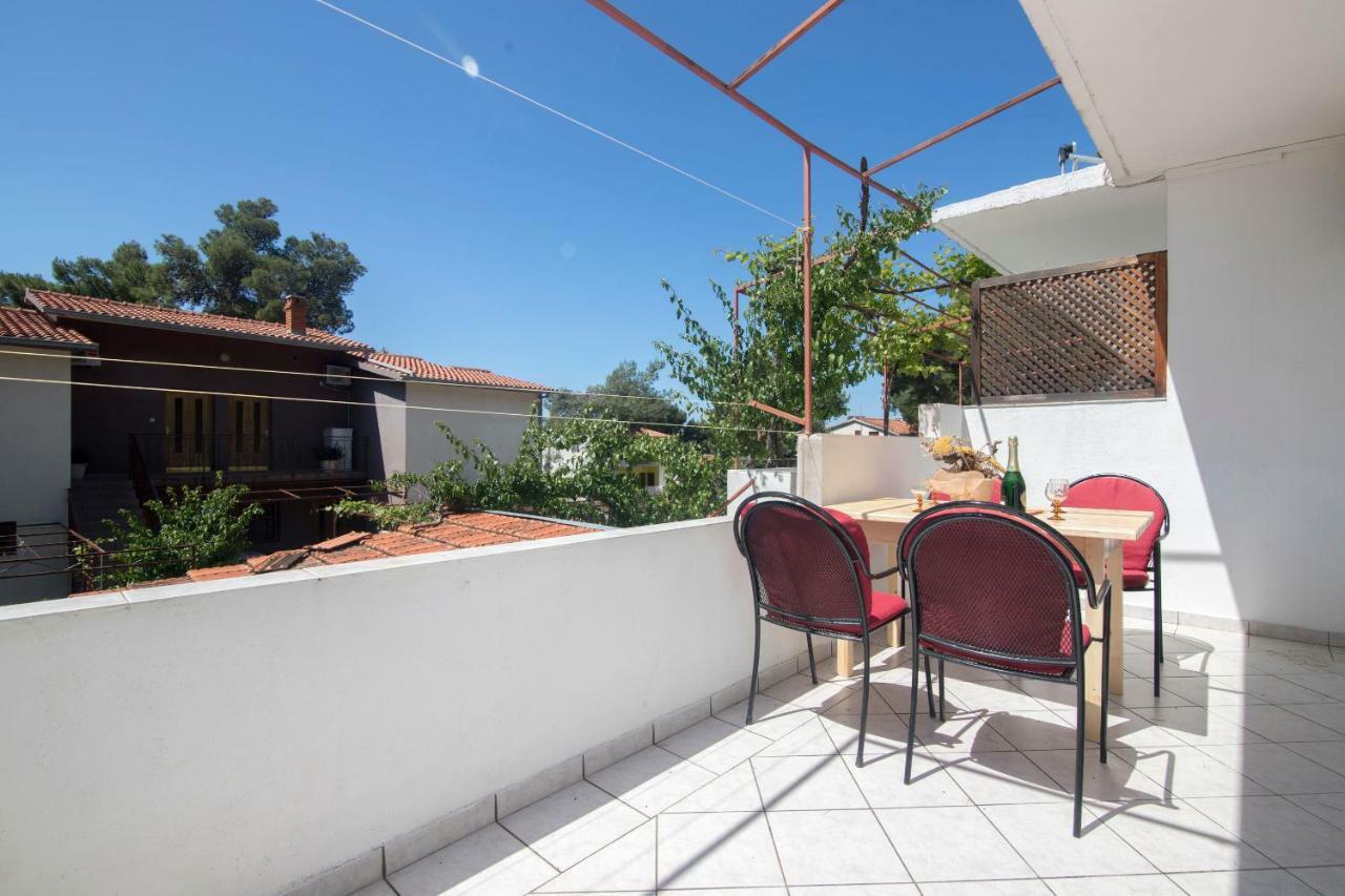 Apartments Tonin Ivan Dolac Exterior photo