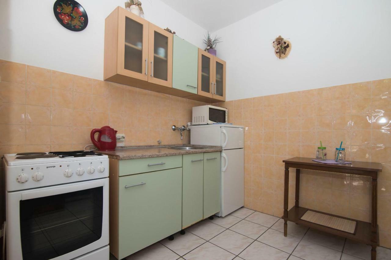 Apartments Tonin Ivan Dolac Exterior photo